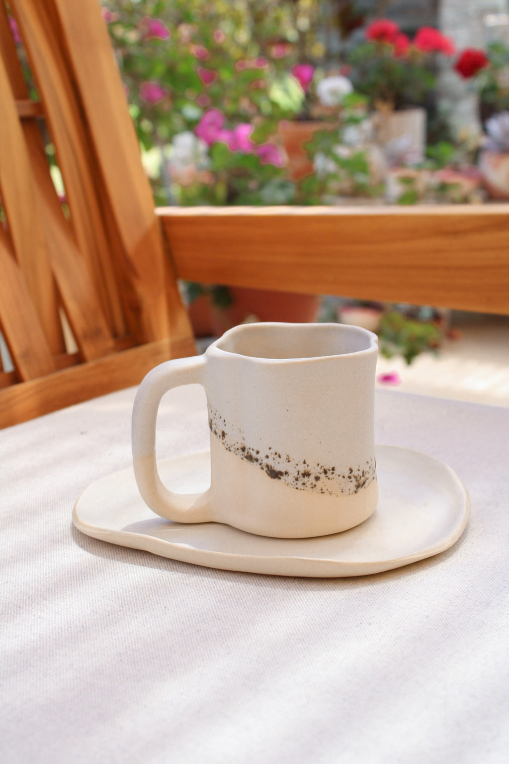 Taza Manola